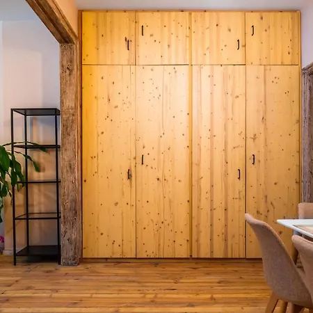 アパート Center 1bd Flat With Workspace By Flat Mаnager *